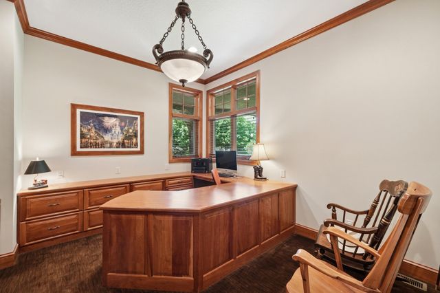 18844 Bearpath Trail, Eden Prairie, MN 55347