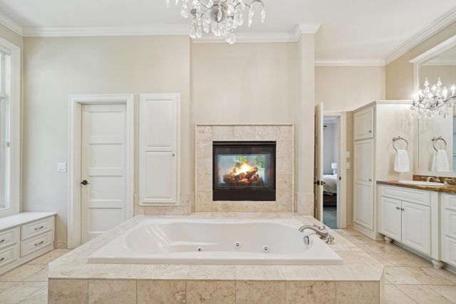 18844 Bearpath Trail, Eden Prairie, MN 55347