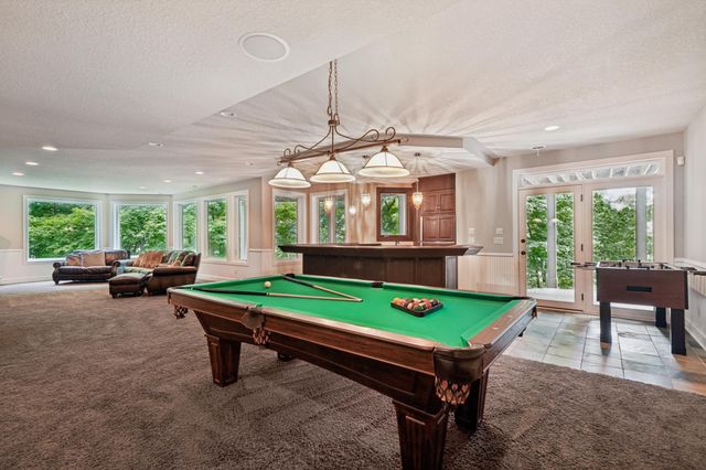 18844 Bearpath Trail, Eden Prairie, MN 55347