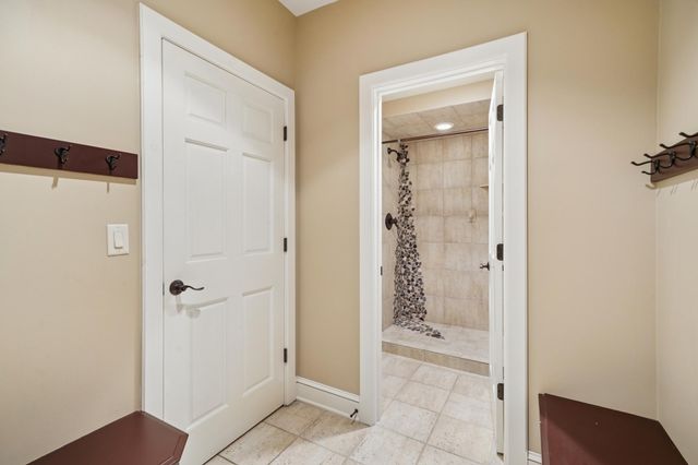 18844 Bearpath Trail, Eden Prairie, MN 55347