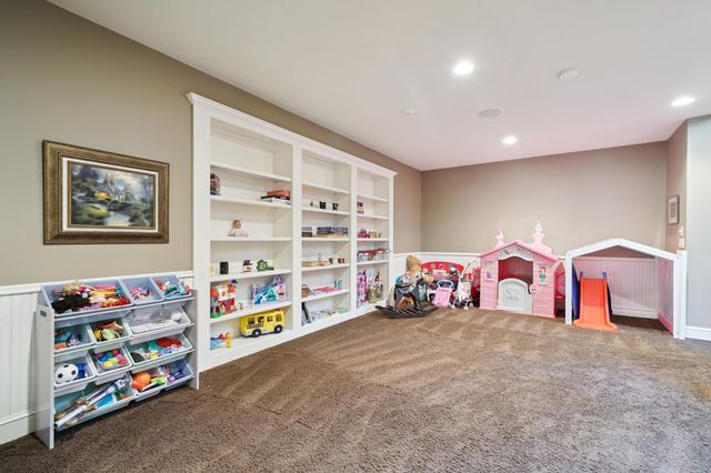 18844 Bearpath Trail, Eden Prairie, MN 55347