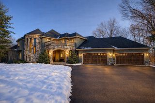 18844 Bearpath Trail, Eden Prairie, MN 55347