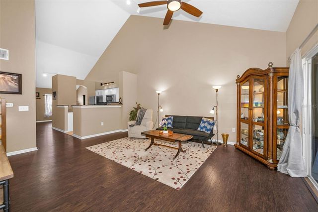 3605 KINGS ROAD 103, Palm Harbor, FL 34685