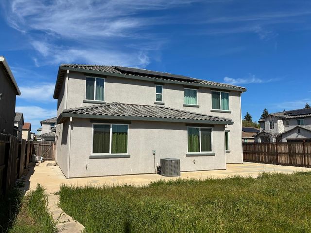 2302 Raphael Way, Lodi, CA 95242