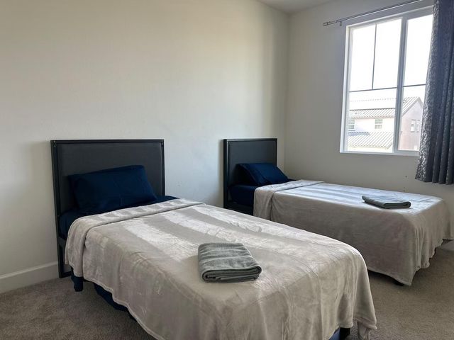 2302 Raphael Way, Lodi, CA 95242