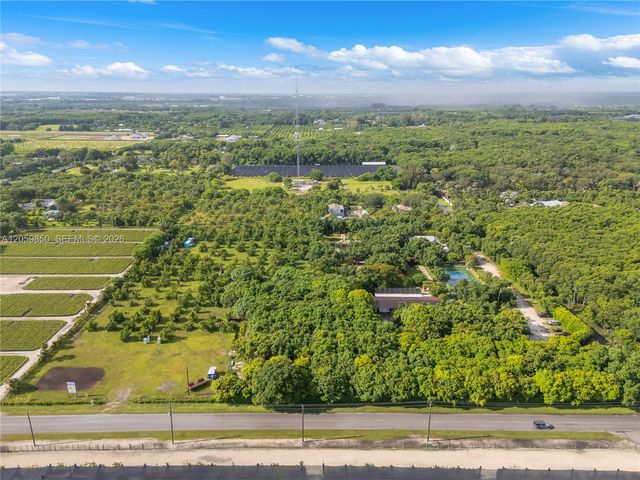 15300 SW 216th, Miami, FL 33170