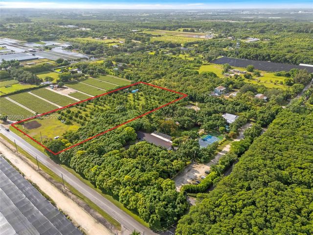 15300 SW 216th, Miami, FL 33170