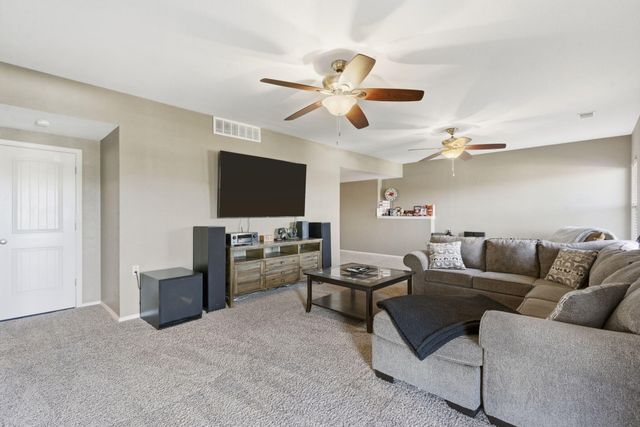 1603 E Fairwind, Ozark, MO 65721