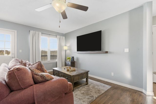 1603 E Fairwind, Ozark, MO 65721