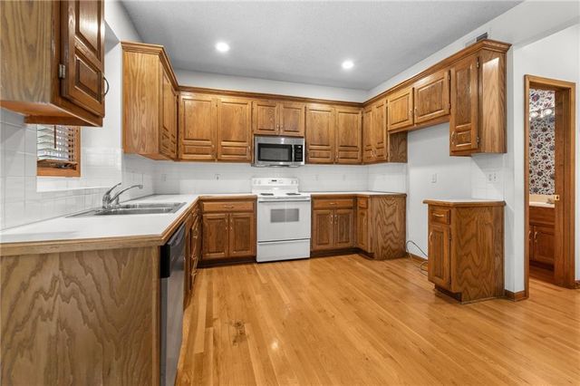7248 Widmer Street, Shawnee, KS 66216