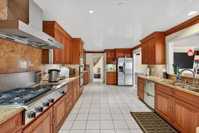 746 Jacaranda Circle, Hillsborough, CA 94010