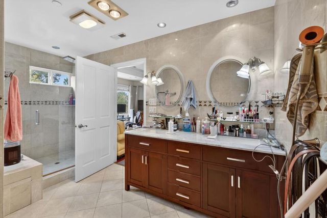 746 Jacaranda Circle, Hillsborough, CA 94010