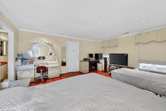 746 Jacaranda Circle, Hillsborough, CA 94010