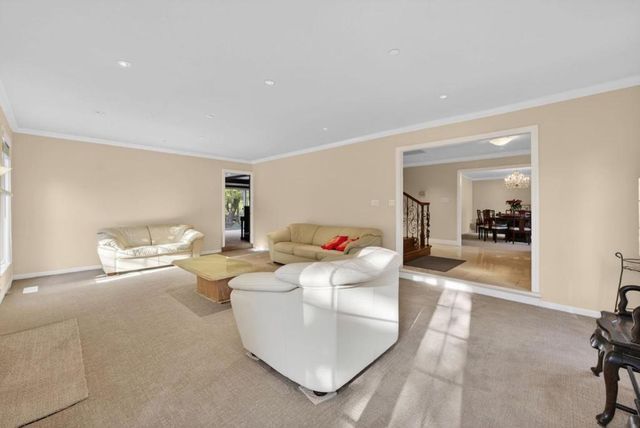 746 Jacaranda Circle, Hillsborough, CA 94010