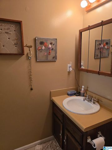 1960 CARLISLE DRIVE, Birmingham, AL 35235