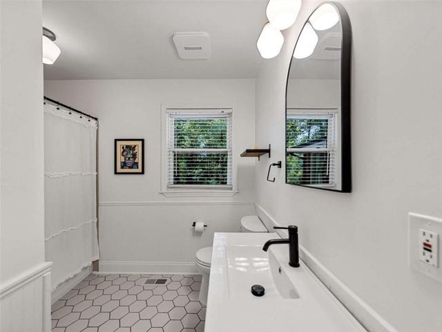 579 Fielding Lane, Atlanta, GA 30311