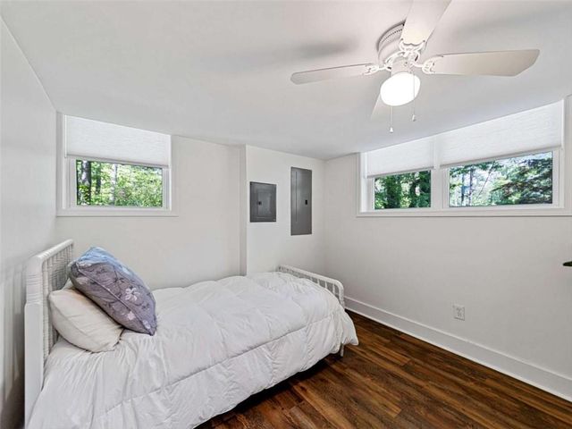 579 Fielding Lane, Atlanta, GA 30311