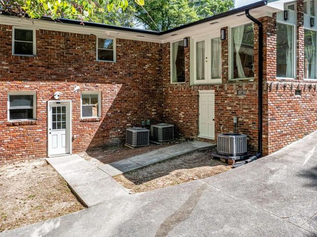 579 Fielding Lane, Atlanta, GA 30311