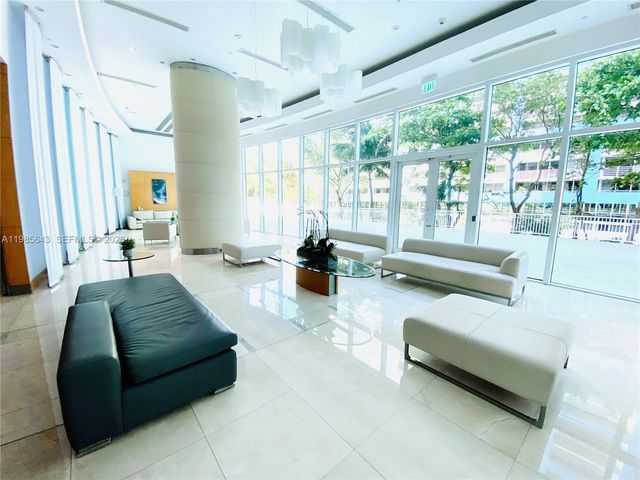 2101 Brickell Ave 2210, Miami, FL 33129