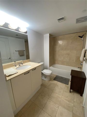 2101 Brickell Ave 2210, Miami, FL 33129