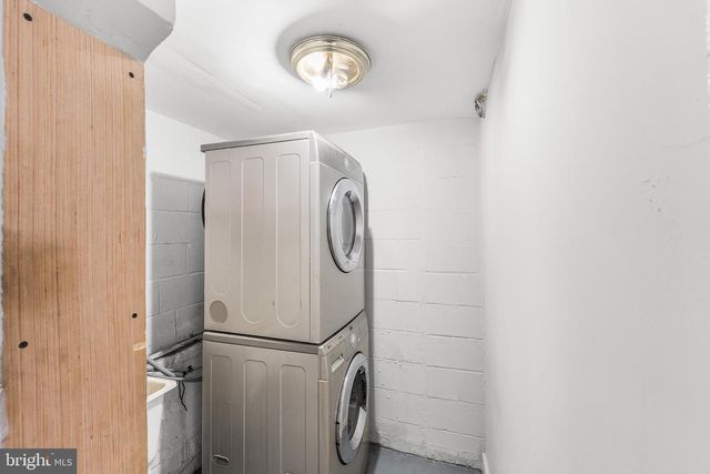 2 FUSTING AVE, Baltimore, MD 21228