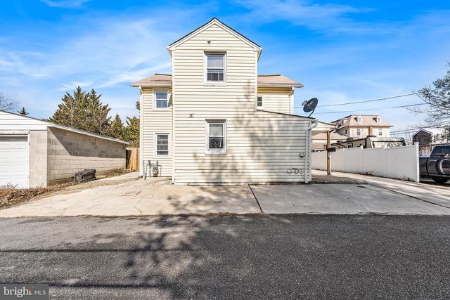 2 FUSTING AVE, Baltimore, MD 21228