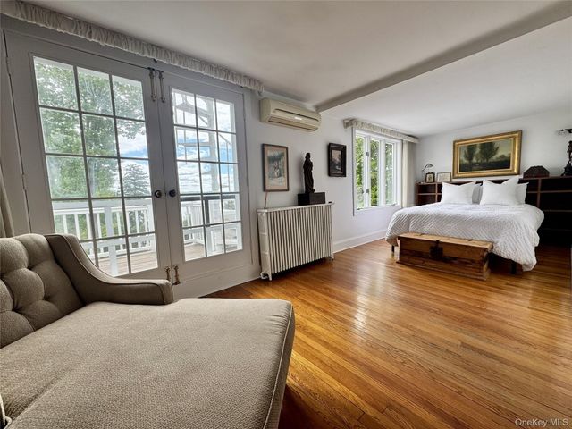 32 Laveta Place, Nyack, NY 10960