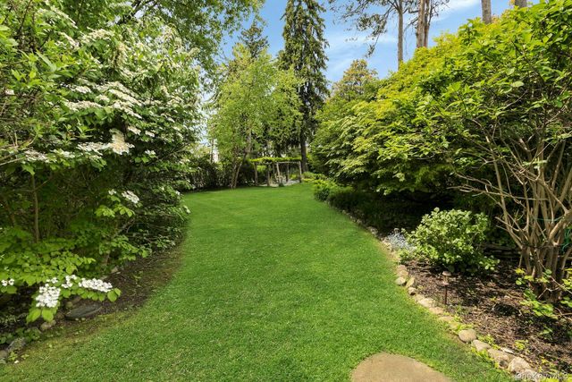 32 Laveta Place, Nyack, NY 10960