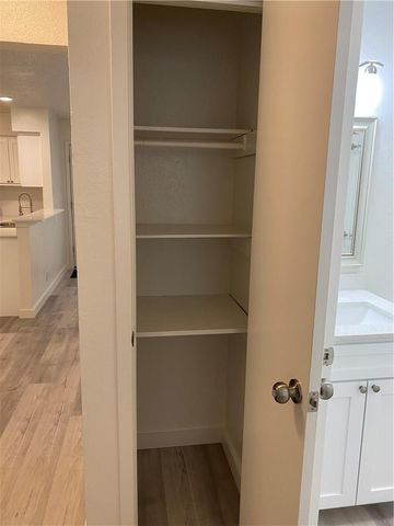 2305 Cedrick CV D, Austin, TX 78748