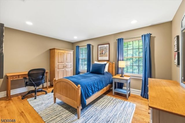 11 King Alex Ct, Sparta Twp., NJ 07871