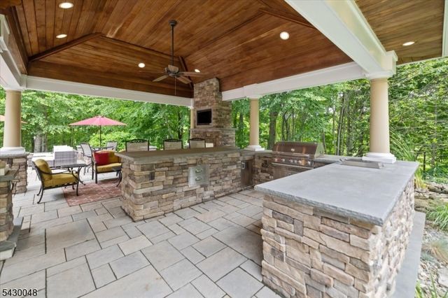 11 King Alex Ct, Sparta Twp., NJ 07871