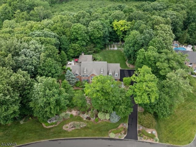11 King Alex Ct, Sparta Twp., NJ 07871