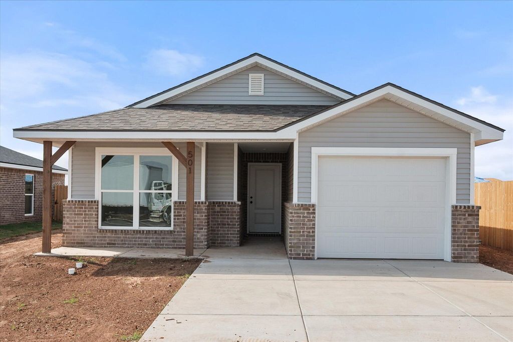 501 E 23rd Street, Wolfforth, TX 79382