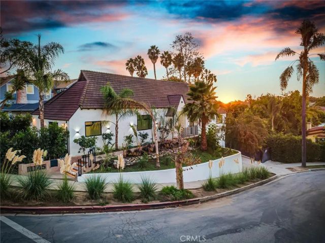 1145 S Longwood, Los Angeles, CA 90019