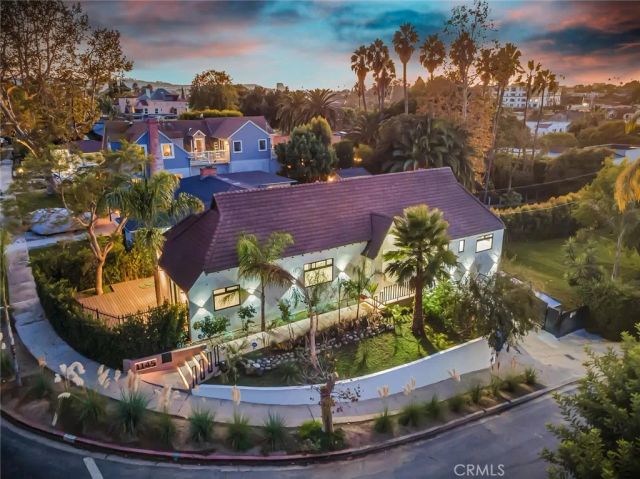 1145 S Longwood, Los Angeles, CA 90019