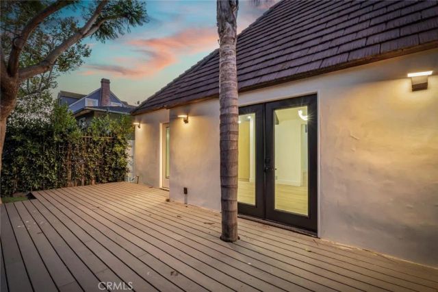 1145 S Longwood, Los Angeles, CA 90019