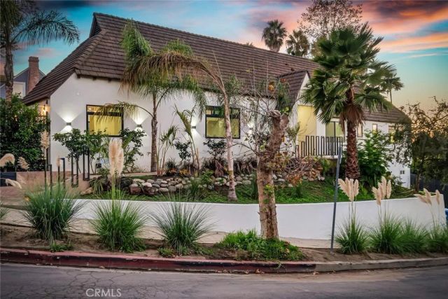 1145 S Longwood, Los Angeles, CA 90019