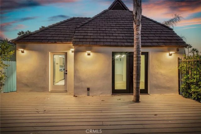 1145 S Longwood, Los Angeles, CA 90019