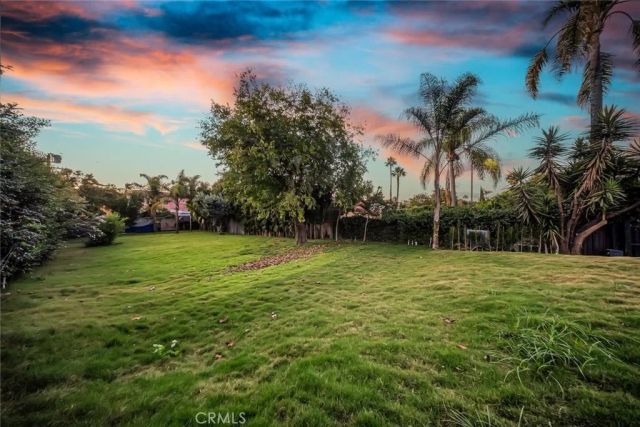 1145 S Longwood, Los Angeles, CA 90019