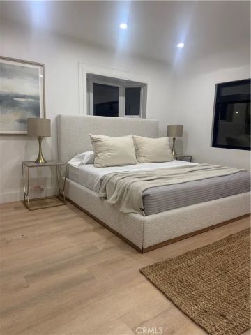 1145 S Longwood, Los Angeles, CA 90019