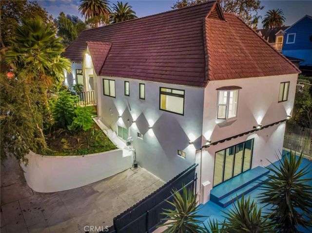 1145 S Longwood, Los Angeles, CA 90019