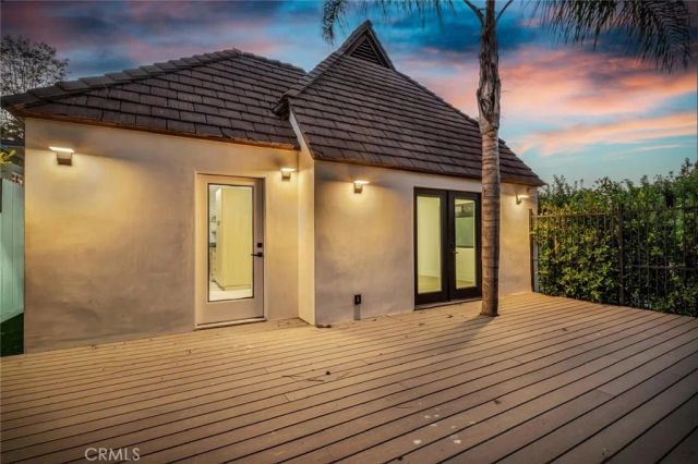 1145 S Longwood, Los Angeles, CA 90019