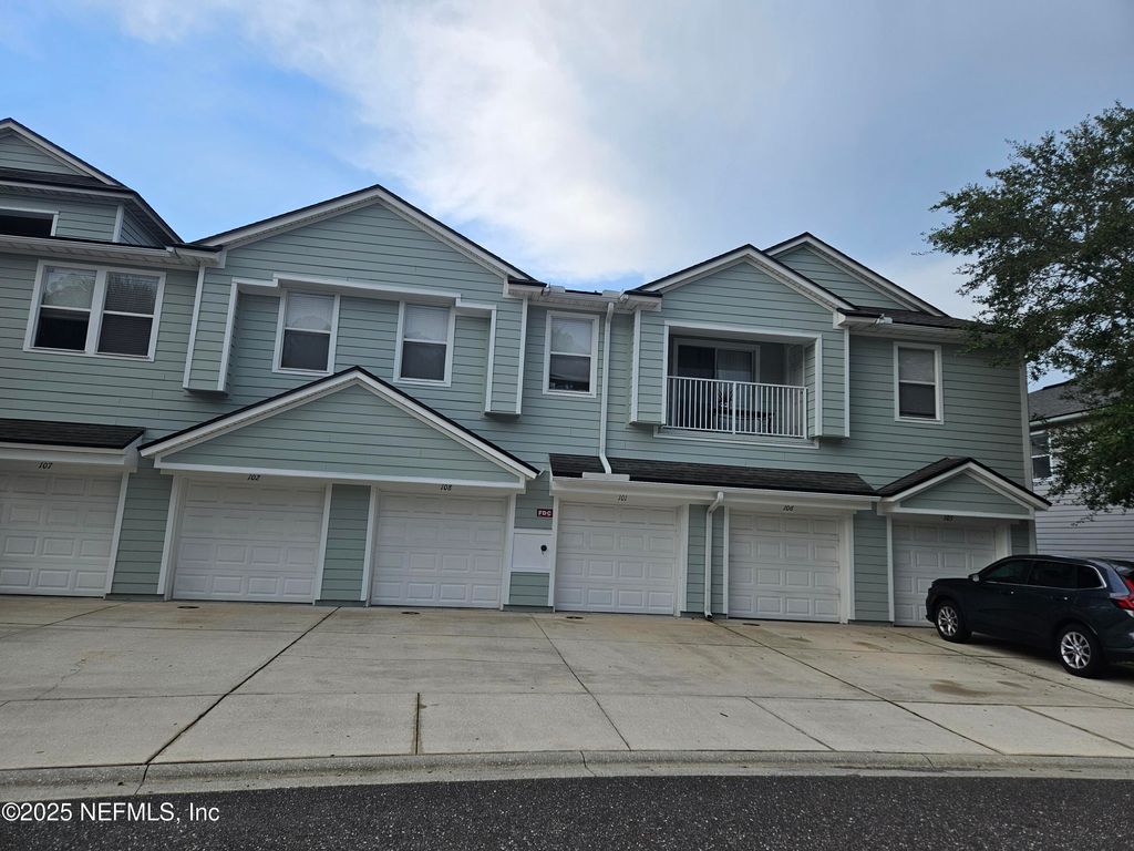 7036 DEER LODGE Circle, 106, Jacksonville, FL 32256
