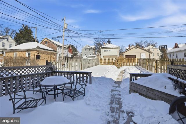 243 W FRANKLIN ST, Ephrata, PA 17522