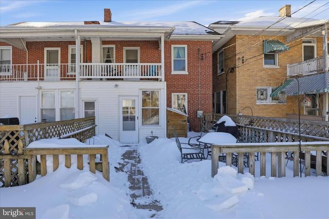 243 W FRANKLIN ST, Ephrata, PA 17522