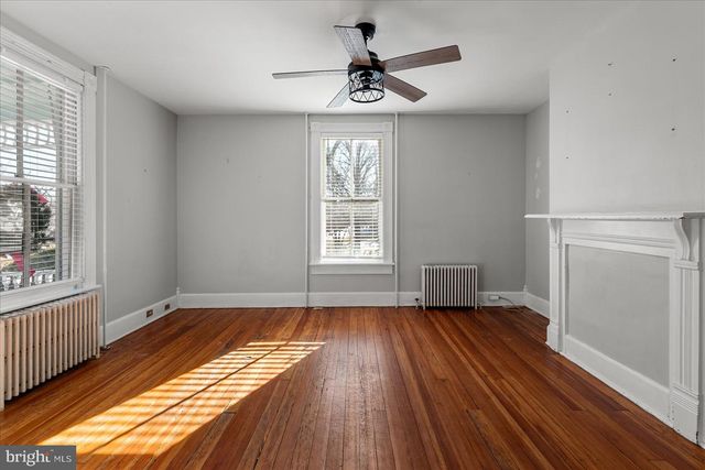 10 NEW CUT RD, Round Hill, VA 20141