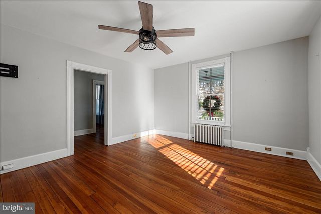 10 NEW CUT RD, Round Hill, VA 20141