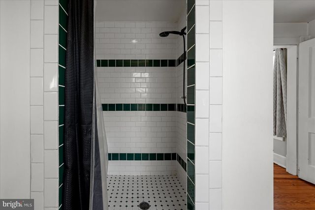 10 NEW CUT RD, Round Hill, VA 20141