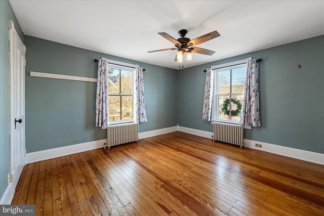 10 NEW CUT RD, Round Hill, VA 20141