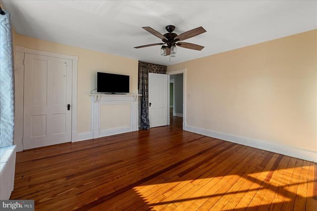 10 NEW CUT RD, Round Hill, VA 20141